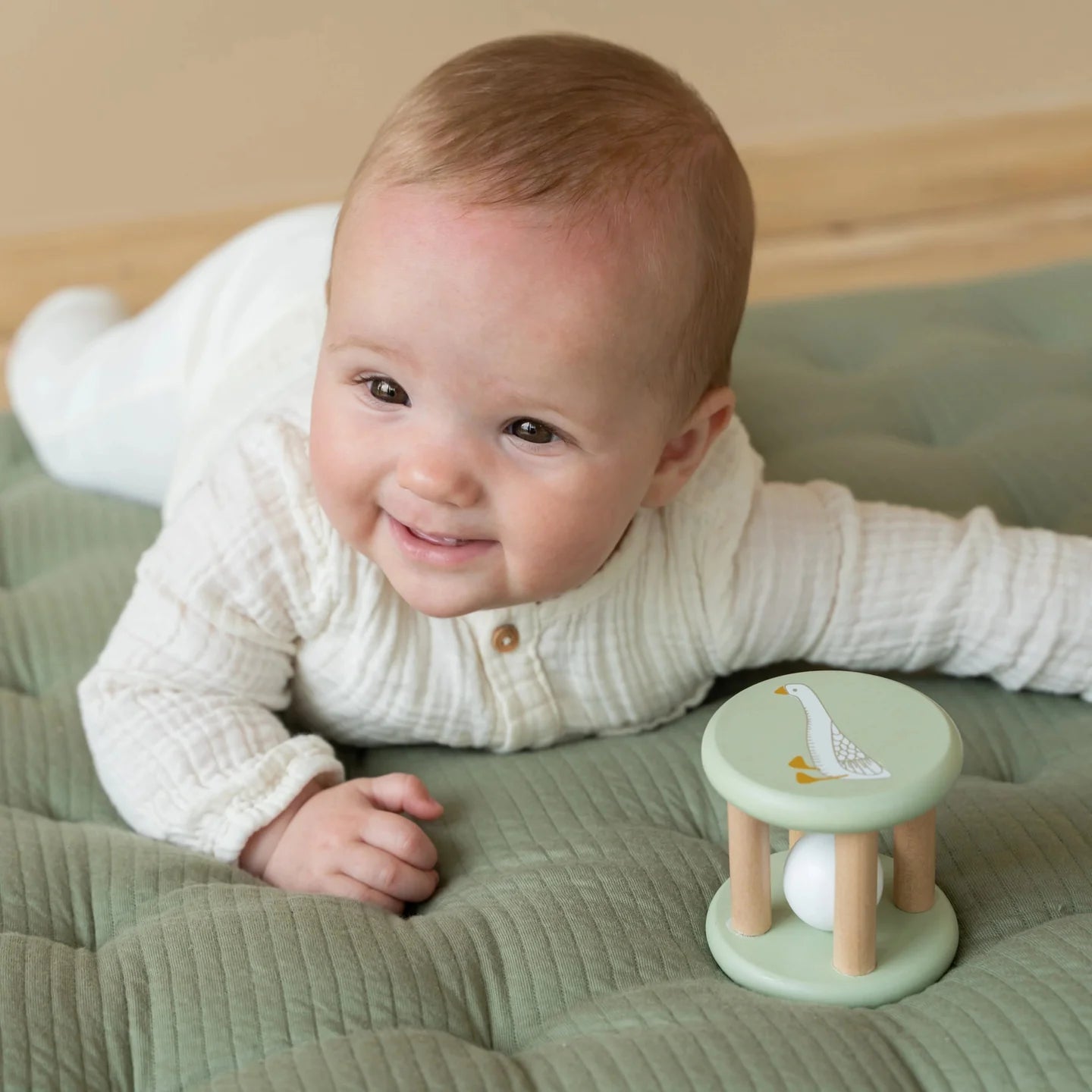 Little Dutch Ξύλινη κουδουνίστρα Little Goose (λαδί).