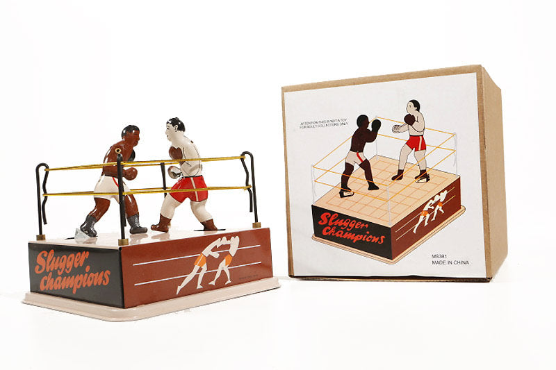 Tin toy boxing ring with 2 boxers wound