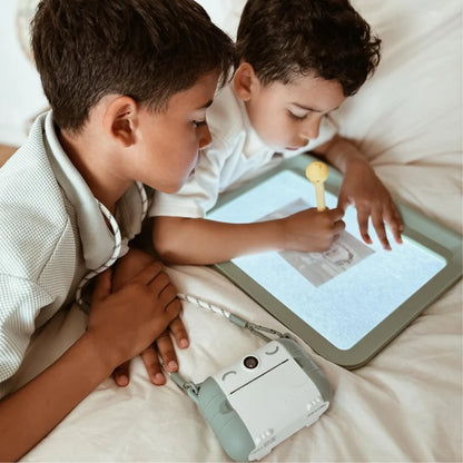 KIDYWOLF: Tablet ζωγραφικής με φως, 2 όψεων με οθόνη LΕD & μαυροπίνακα- Επαναφορτιζόμενο