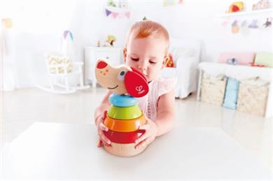 Hape Pepe Sound Stacker (E0448A) - Ο Πέπε Μαθαίνει Σχήματα & Χρώμματα Στα Παιδιά & Γαυγίζει Όταν Του Χτυπούν Το Κεφαλάκι