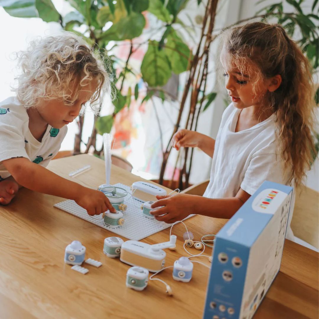 KIDYWOLF: Tablet ζωγραφικής με φως, 2 όψεων με οθόνη LΕD & μαυροπίνακα- Επαναφορτιζόμενο