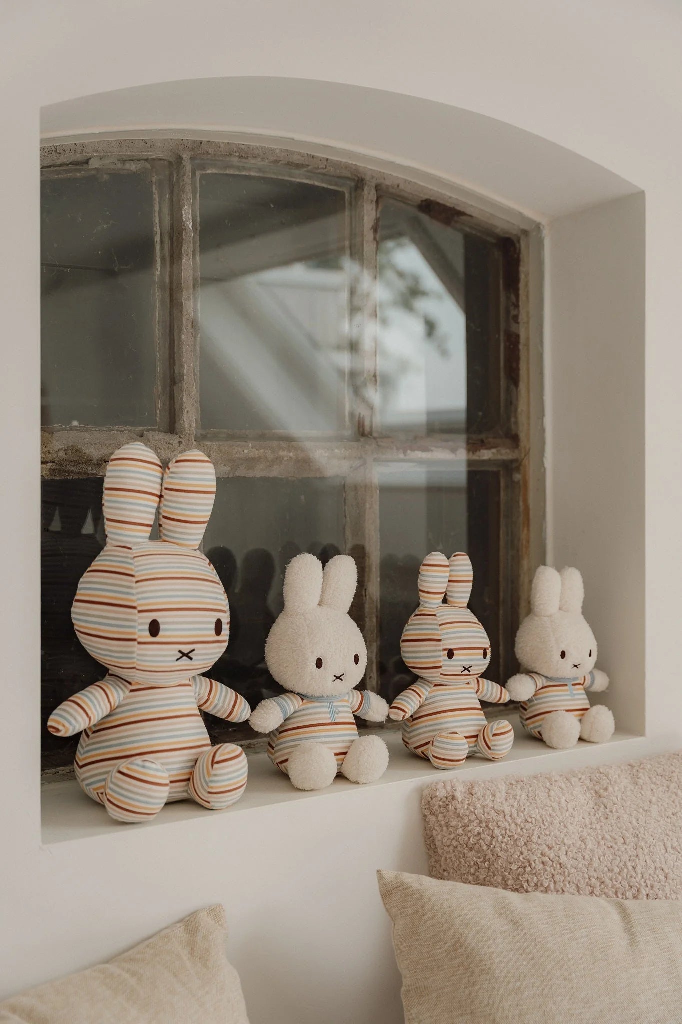 Little Dutch Υφασμάτινο κουκλάκι Miffy Vintage Sunny Stripes 25cm