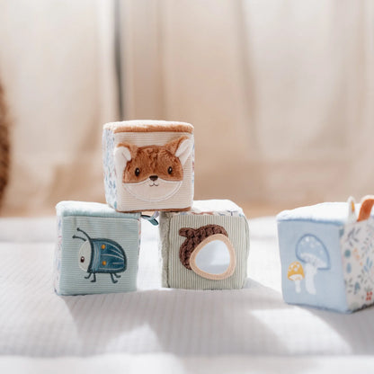 Little Dutch Σετ παιχνιδιού με υφασμάτινους κύβους Forest Friends