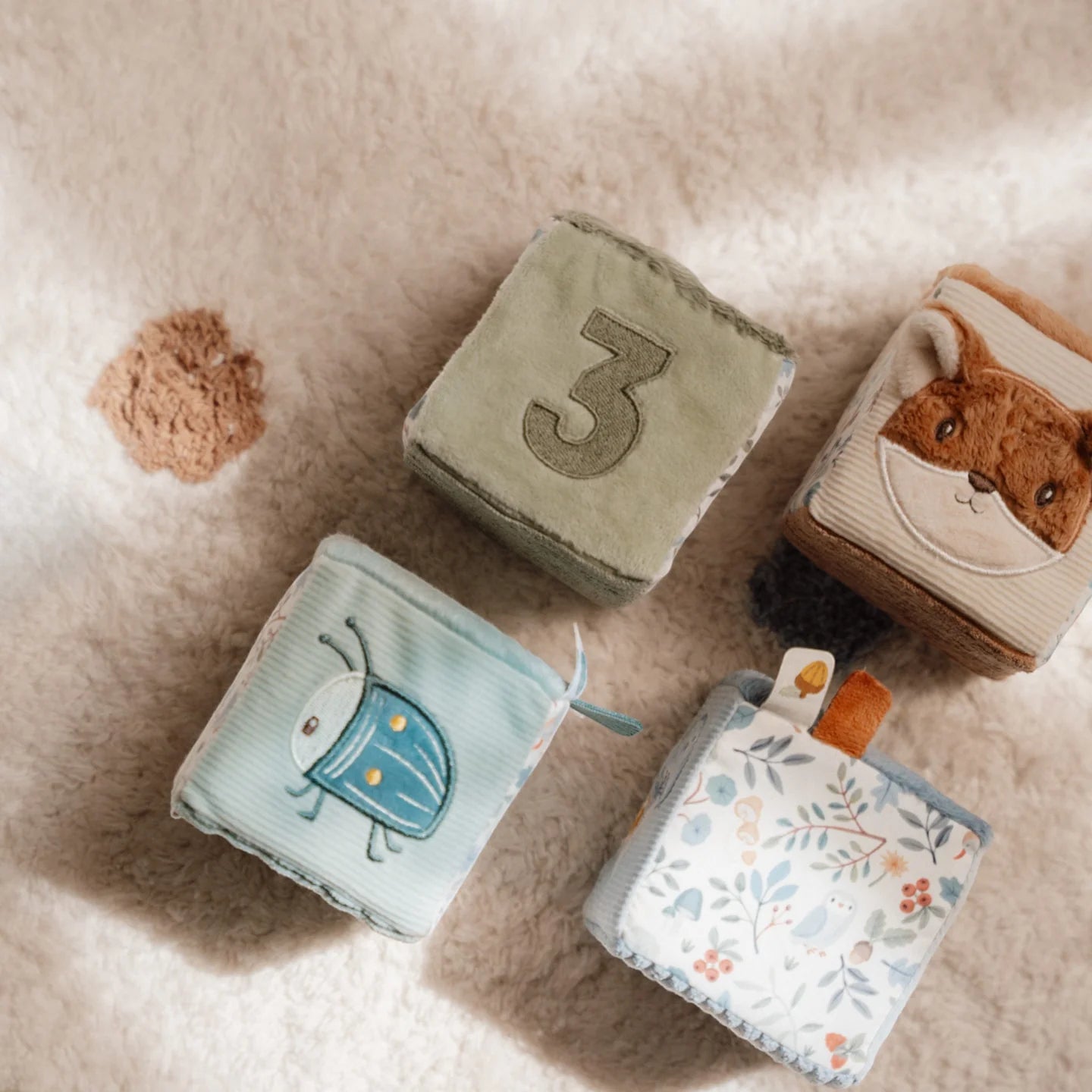 Little Dutch Σετ παιχνιδιού με υφασμάτινους κύβους Forest Friends