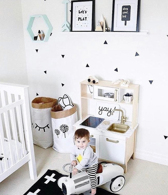 Pom Le Bonhomme Wall Stickers Triangles Black